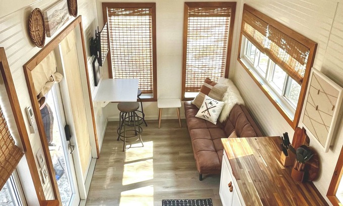 Valley Hi Alquiler De RV | Tiny House - Big Fun!