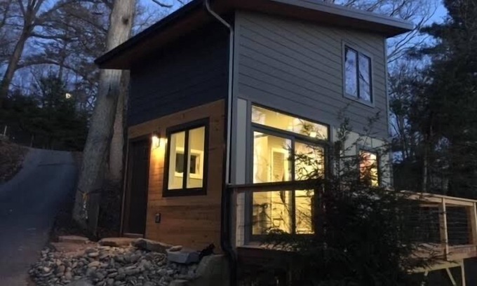 Asheville Cabaña | Venta de invierno Tiny House, Big Views! 8 min. al centro