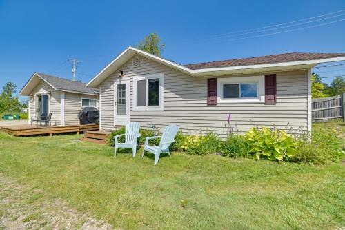 Oden Casa | Tiny House Cottage 5 with Crooked Lake Access!