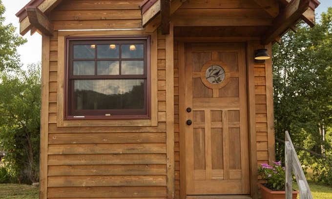 Hot Springs Cabina | ¡La experiencia de Tiny House en su mejor momento!