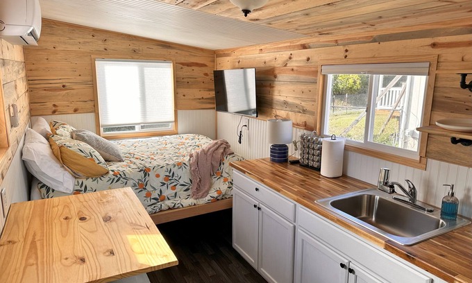 Ruch Apartamento | Tiny House in Jacksonville