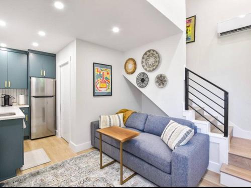 MLK Casa | Tiny House-Sleeps 4-Kitchen-Washer/Dryer-Patio