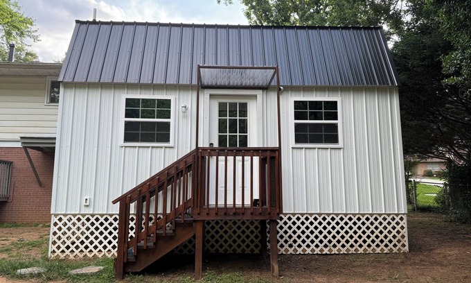 Gastonia Apartamento | Tiny House + Smart Bidet and Water-Purify System