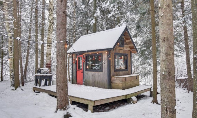 Saint-Faustin-Lac-Carre Cabina | Tiny House | Tremblant | 2ppl | Electricity | Heat