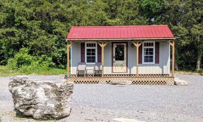 Franklin Casa | Tiny Rock House