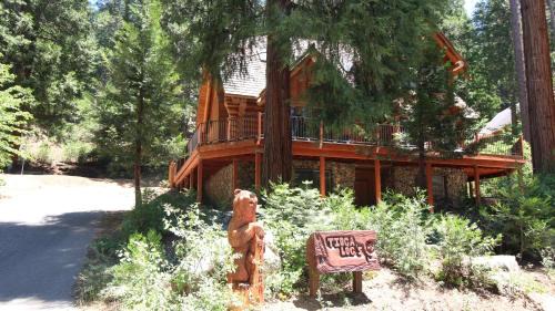 Yosemite West Casa | Tioga Logs