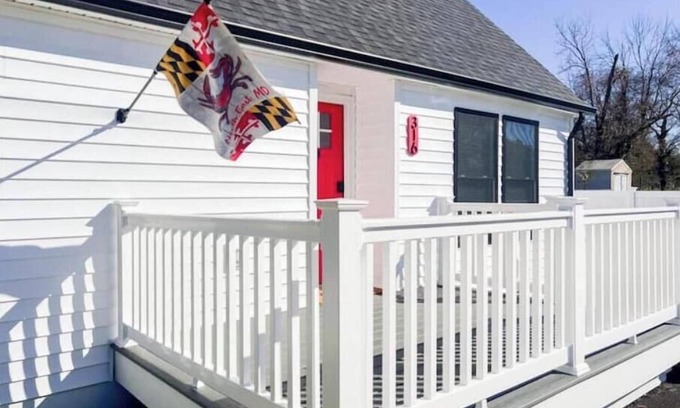 North East Casa | Tip Of The Town Fresh and New 3 Bedroom Nest