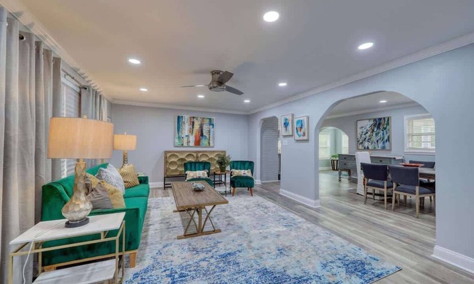 Conway Casa | Tip Top 3 - Conway Get-A-Way