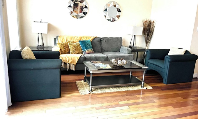 East Ocean View Casa | Tis The Season! It's Timeeee...