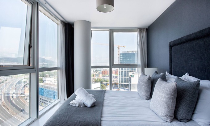 Cathedral Quarter Condominio | Titanic & City Views, Ultra Luxury City Parking