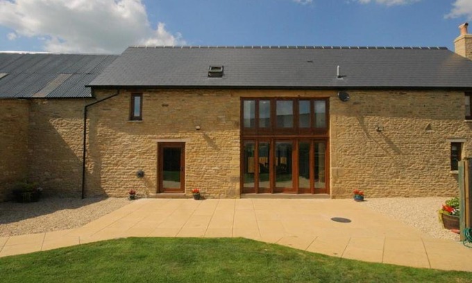 Chipping Norton Casa | Tithe Barn, Lyneham