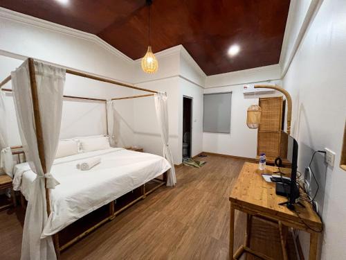 Titiwangsa Otro | Titiwangsa Cabin Retreats by uBook