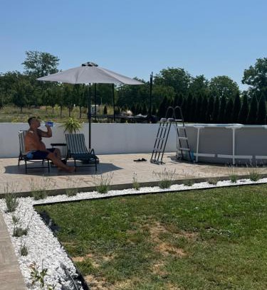Petrovaradin Casa | Tiva kucazaodmor-Fruska Gora