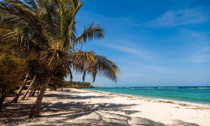 Tiwi Villa | Tiwani Sunset, a Little Piece of Eden