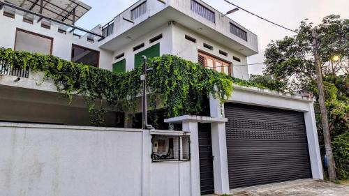 Seeduwa - Katunayake Cama Y Desayuno | TJ Villa