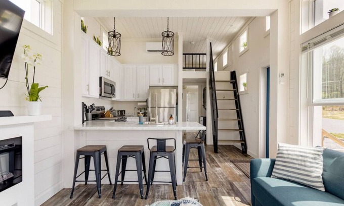 Mills River Casa | TL #6 Chessie · Chessie @ Acony Bell Tiny Home Village