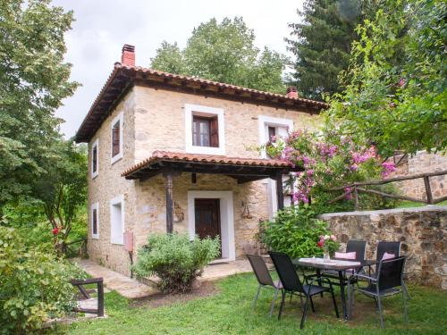 Stavroupolis Casa | To Archontiko Guesthouse Villa