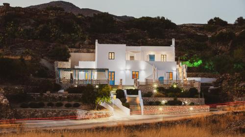 Kimolos Apartamento | To Rantevou tis Alykis Rooms & Apartments
