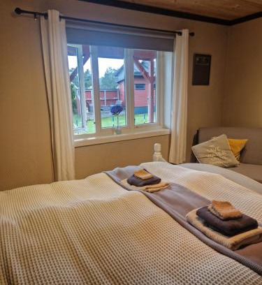 Kristiansand Apartamento | To soverom og bad i Villa Svale