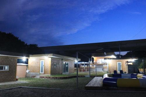 Pohang Casa | Tobang Red Clay Pension