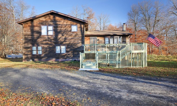 Tobyhanna Cabina | Tobyhanna Poconos Chalet near ski, casino & lakes