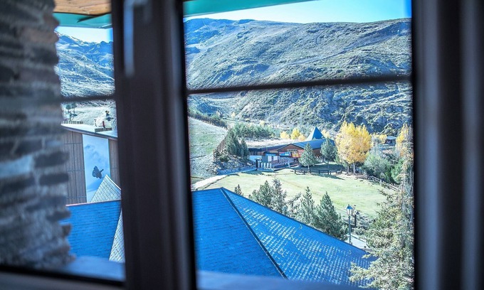 Pradollano Apartamento | Todosierranevada Zona Baja Junto a los Telecabinas
