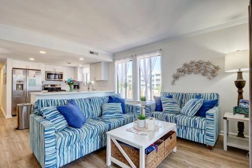 North Carolina Coast Casa | Toes in the Sand by Bryant Real Estate