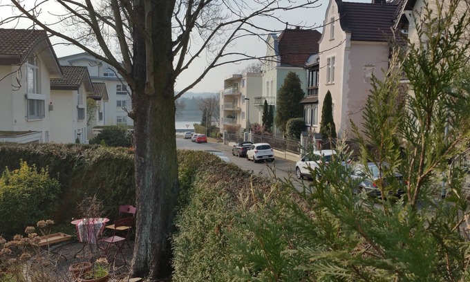 Königswinter Apartamento | Tolle Ferienwohnung Direkt am Rhein, mit Blick Aufs Siebengebierge und Bonn nah