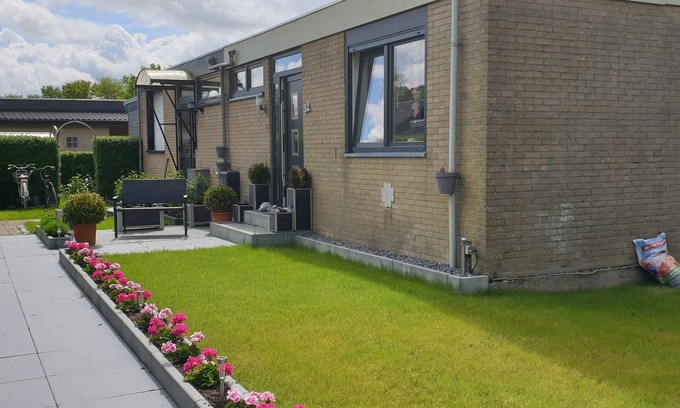 Lemmer Casa | Toller Bungalow. Das Ferienpark Liegt Direkt am Deich zum Ijsselmeer/strand