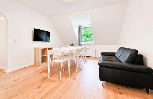 Alt-Hamborn Apartamento | Tolstov Apartments - 3 and 4 Room Apartments