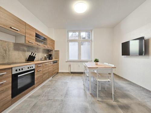 Hochfeld Apartamento | Tolstov Apartments - 3 Zimmer Wohnung - 25 Min zur Messe DUS