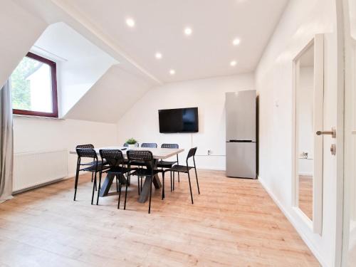 Neuenkamp Apartamento | Tolstov Apartments - 4 Room Apartments - 30 Min Messe DUS