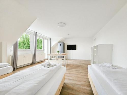 Heiligenhaus Apartamento | Tolstov Apartments - Monteurwohnungen - 3 Schlafzimmer - Küche - Balkon - Waschmaschine - 25 Min zur Messe DUS