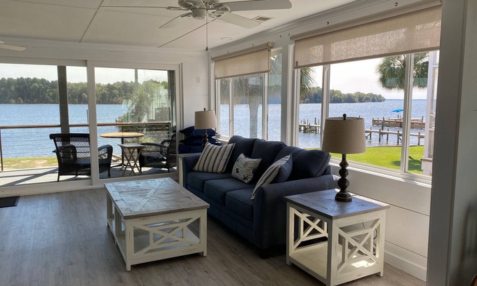 Summerton Casa | Tom Charles Goat Island Fishing Retreat