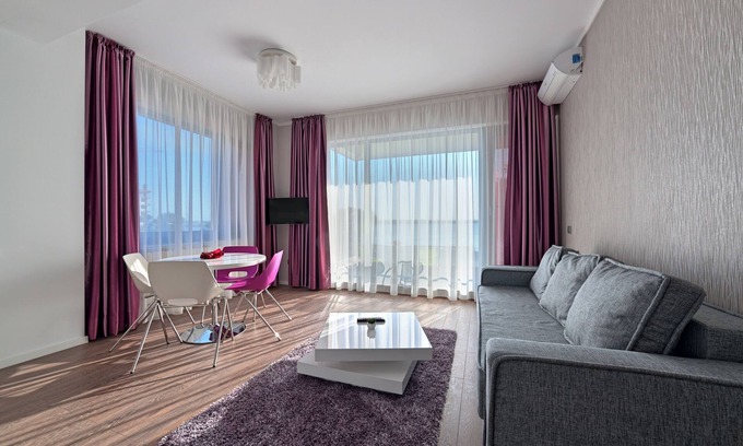 Constanta Apartamento | Tomis Garden Aparthotel