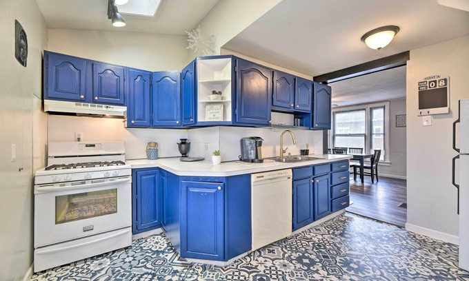 Tonawanda Apartamento | Tonawanda Apartment Steps to Niagara River!