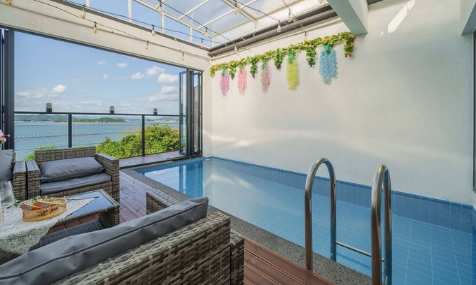 Tongyeong Casa | Tongyeong Areubyu Pool Villa