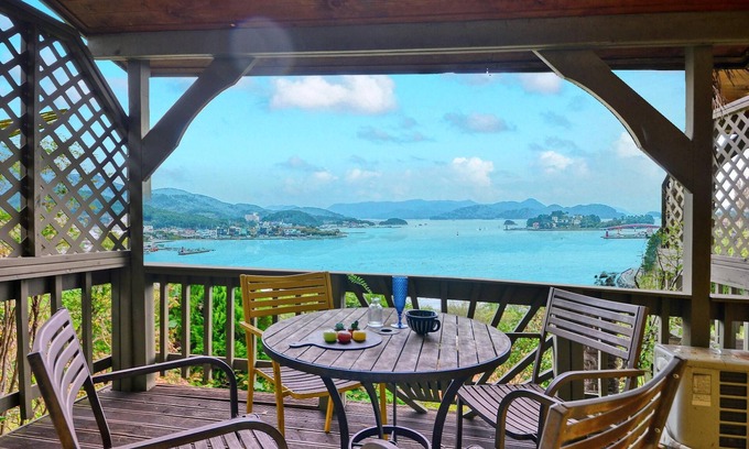 Yongnam-myeon Casa | Tongyoung Mongdolhouse Pension