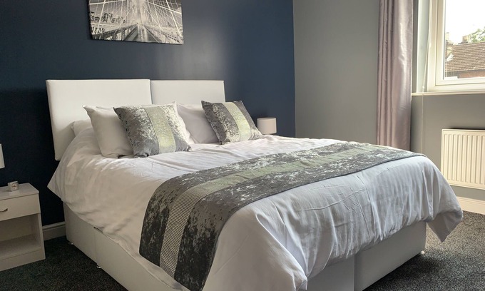 Ipswich Apartamento | Toothbrush Apartments - 2 Bed 1 Bath Apt