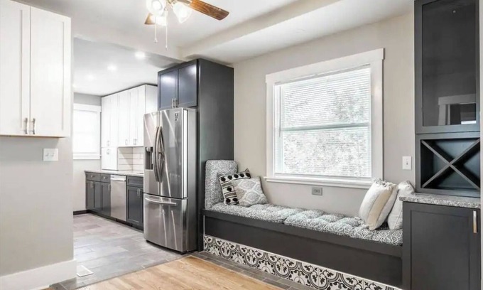 Joslyn Castle Casa | Top 10, Cozy & Updated Midtown GEM in Omaha