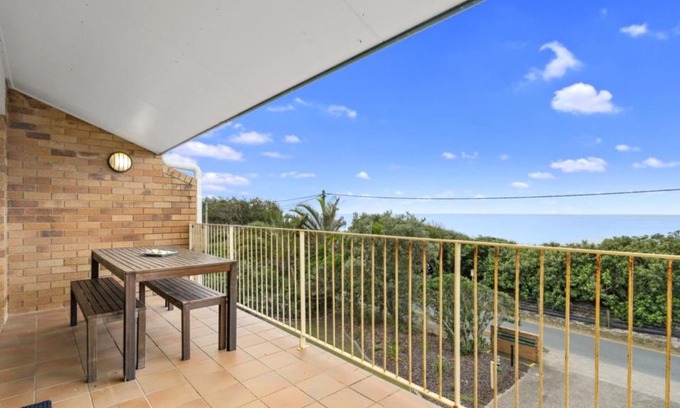 Woorim Casa | Top Floor Beachfront Apartment