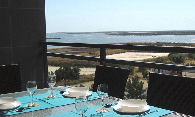 Olhao Apartamento | En la planta superior apartamento en primera línea, vistas al mar, piscina en la azotea, es fácil caminar histórico Olhao
