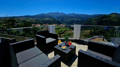 Santana Apartamento | Top Floor in Flor do Campo - Santana