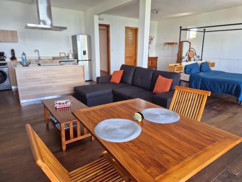 Trou d'Eau Douce Apartamento | Top floor studio -Villa Ibiza