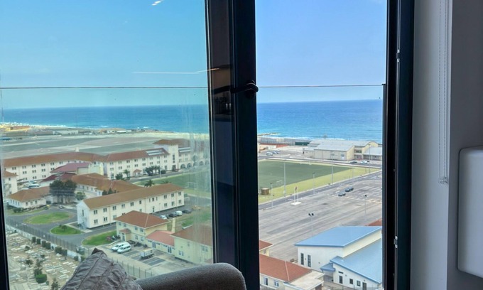Gibraltar Apartamento | Top Floor Studio-The Hub-Self Catering
