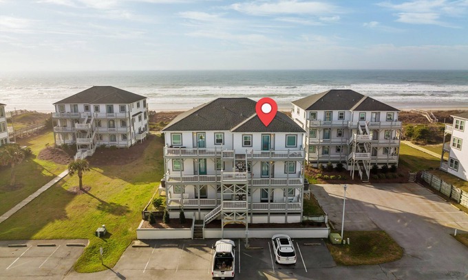 Emerald Isle Condominio | Top Level 2BR Condo - Awesome Ocean Views at Pier Pointe 1B3 West!
