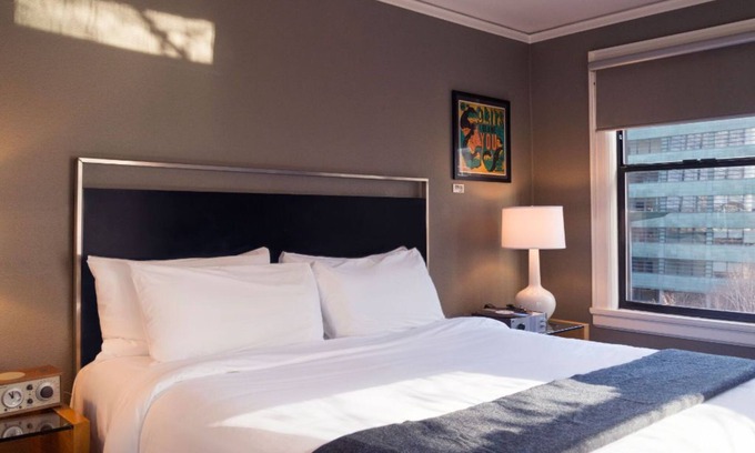 Downtown Seattle Apartamento | Top Location, Curated Vinyl Collection & City view