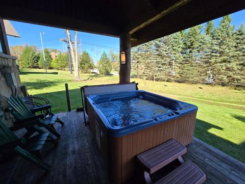 McHenry Casa | Top of the Slopes