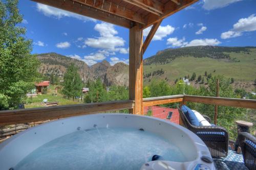 Creede Casa | Top of the Town