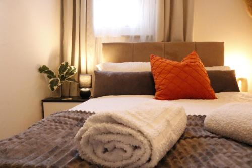 Colchester Apartamento | Top Spot 2-Bed Spacious Apartment Town Centre Train Station WIFI